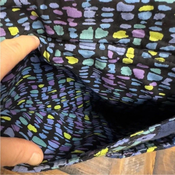 Vera Bradley Crossbody MAILBAG ~ Indigo Pop ~ Pockets ~ Top Flap ~ Ex. Cond. - Picture 6 of 8